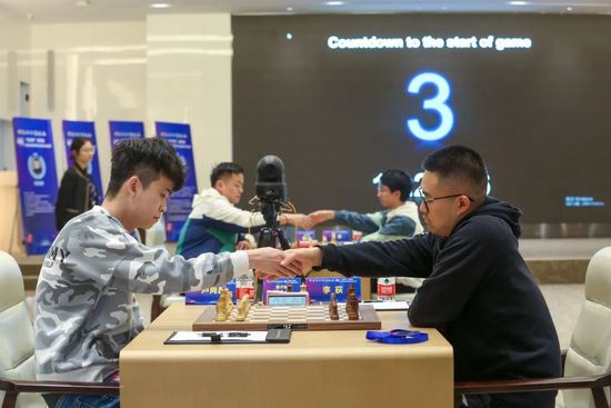 黄小梅黄威一家亲全文阅读,语音朗读