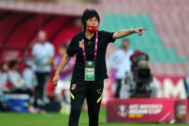 黑丝美女被c