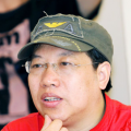 日本巨黄泡妞视频